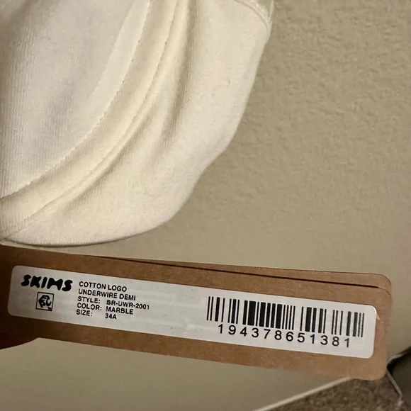 SKIMS Cotton Logo Underwire Demi - in Marble -Size 34A NWT - Picture 4 of 5